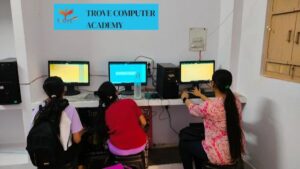 trove computer classes