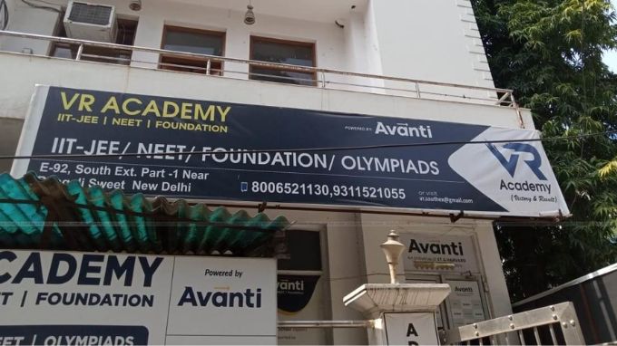 vracademy Top Coaching in Delhi vr academy